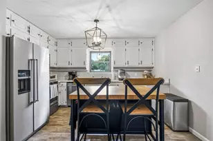 413 E Oak St, Aledo, TX 76008 - Photo 11