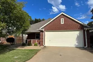 2316 Clermont Ln, Denton, TX 76205 - Photo 1