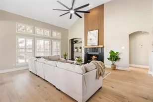 684 Hollow Cir, Coppell, TX 75019 - Photo 5