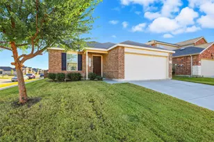 10101 Newtown Dr, Fort Worth, TX 76036 - Photo 3