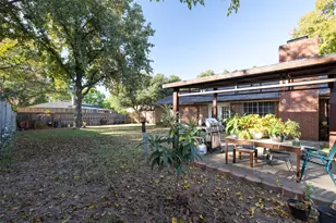 710 Waynelee Dr, Lancaster, TX 75146 - Photo 23