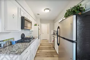 710 Waynelee Dr, Lancaster, TX 75146 - Photo 7