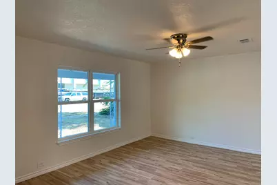 820 W Crawford Street, Denison, TX 75020 - Photo 3