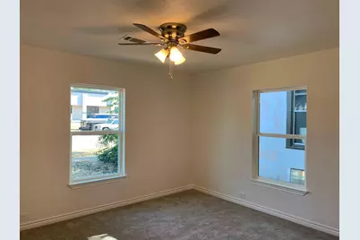 820 W Crawford Street, Denison, TX 75020 - Photo 9
