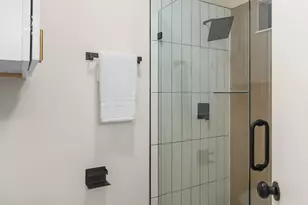 13103 Halwin Cir, Dallas, TX 75243 - Photo 11