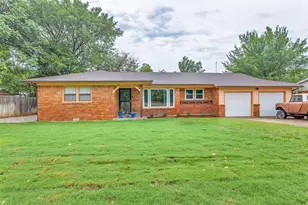 3928 Menzer Rd, Fort Worth, TX 76103 - Photo 1