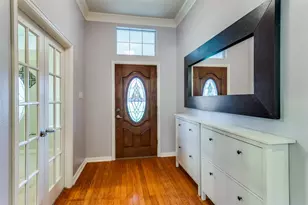 217 Woodbine Dr, Burleson, TX 76028 - Photo 5