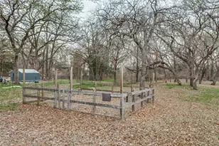 217 Woodbine Dr, Burleson, TX 76028 - Photo 33