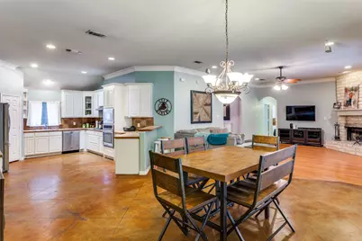 217 Woodbine Drive, Burleson, TX 76028 - Photo 15