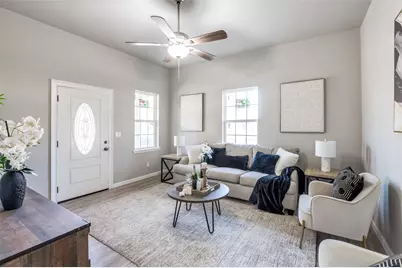 410 S Grand Avenue, Gainesville, TX 76240 - Photo 5