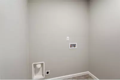 410 S Grand Avenue, Gainesville, TX 76240 - Photo 17