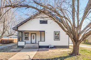 410 S Grand Ave, Gainesville, TX 76240 - Photo 3