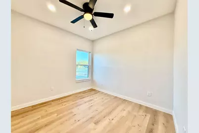 310 SW 14th Street, Mineral Wells, TX 76067 - Photo 17