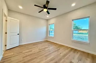 310 SW 14th St, Mineral Wells, TX 76067 - Photo 23