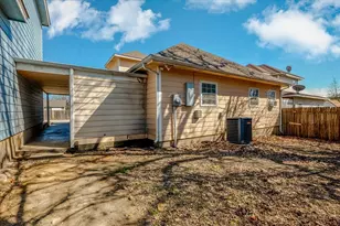 517 NE 1st St, Mineral Wells, TX 76067 - Photo 23