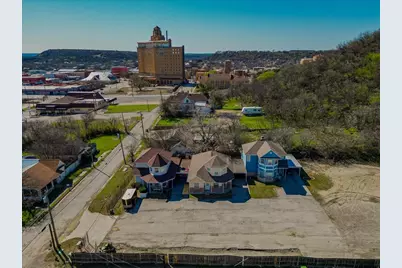 517 NE 1st Street, Mineral Wells, TX 76067 - Photo 3