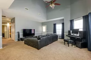 517 NE 1st St, Mineral Wells, TX 76067 - Photo 7