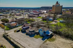 517 NE 1st St, Mineral Wells, TX 76067 - Photo 27