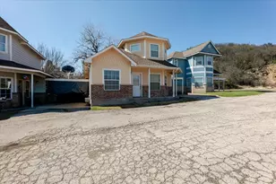 517 NE 1st St, Mineral Wells, TX 76067 - Photo 1