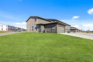 3201 Solana Cir, Denton, TX 76207 - Photo 37