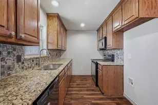 2401 Richmond Dr, Plano, TX 75074 - Photo 11