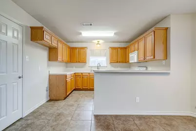 1013 Aaron Drive, Burleson, TX 76028 - Photo 15