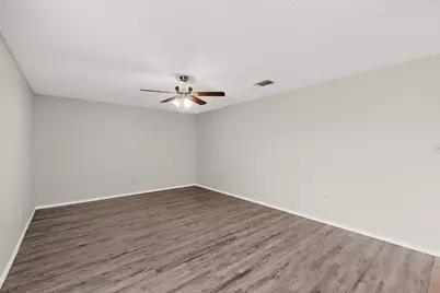 5608 Burton Avenue, Fort Worth, TX 76119 - Photo 7