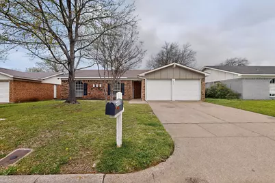 5608 Burton Avenue, Fort Worth, TX 76119 - Photo 3