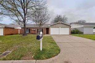 5608 Burton Ave, Fort Worth, TX 76119 - Photo 3