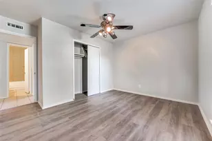 8514 Sikorski Ln, Dallas, TX 75228 - Photo 17