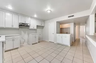 8514 Sikorski Ln, Dallas, TX 75228 - Photo 9