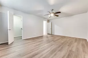 8514 Sikorski Ln, Dallas, TX 75228 - Photo 23