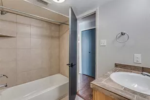 4616 W Lovers Ln, Dallas, TX 75209 - Photo 21