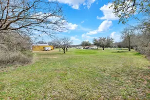 129 Hunter Ridge Ln, Springtown, TX 76082 - Photo 23