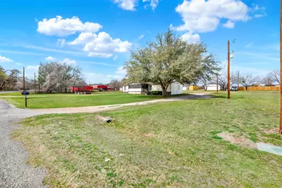 129 Hunter Ridge Lane, Springtown, TX 76082 - Photo 21