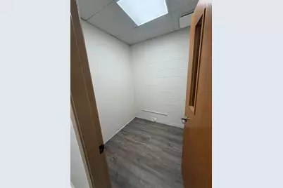 2401 W Green Oaks Boulevard, Arlington, TX 76016 - Photo 23