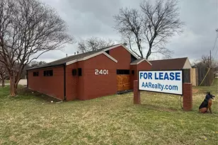 2401 W Green Oaks Blvd, Arlington, TX 76016 - Photo 1