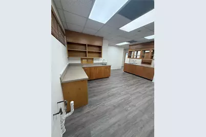 2401 W Green Oaks Boulevard, Arlington, TX 76016 - Photo 19