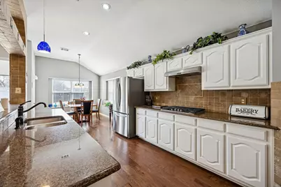 2790 Beacon Hill Drive, Rockwall, TX 75087 - Photo 11