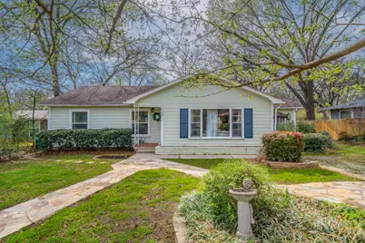 2107 Preston Place, Denton, TX 76209 - Photo 1