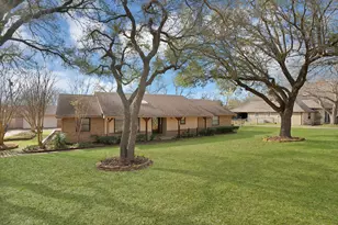 405 Shadowwood Trail, Ovilla, TX 75154 - Photo 3