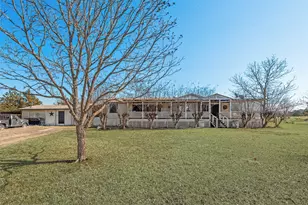 130 Meadowview Ln, Point, TX 75472 - Photo 1