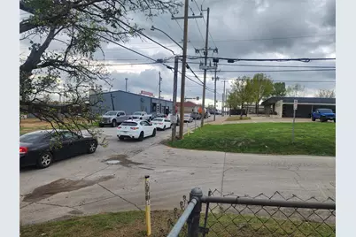 301 N Hampton Street, Fort Worth, TX 76102 - Photo 15