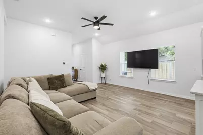 8730 Dunlap Street, Dallas, TX 75217 - Photo 5