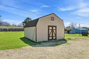 213 County Rd 805A, Keene, TX 76031 - Photo 27