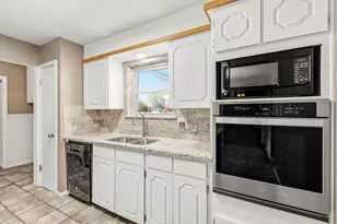 213 County Rd 805A, Keene, TX 76031 - Photo 11