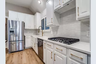 210 Ledgenest Drive, McKinney, TX 75072 - Photo 7