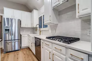 210 Ledgenest Dr, McKinney, TX 75072 - Photo 7