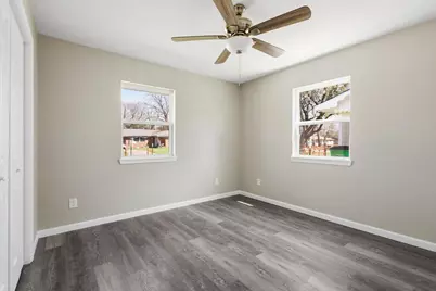 1704 Harris Street, Gainesville, TX 76240 - Photo 15