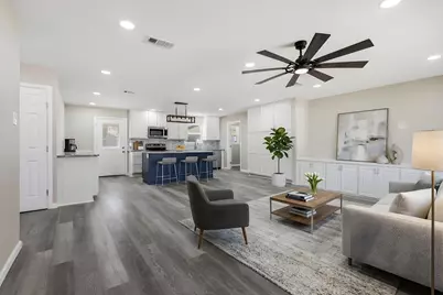 1704 Harris Street, Gainesville, TX 76240 - Photo 5